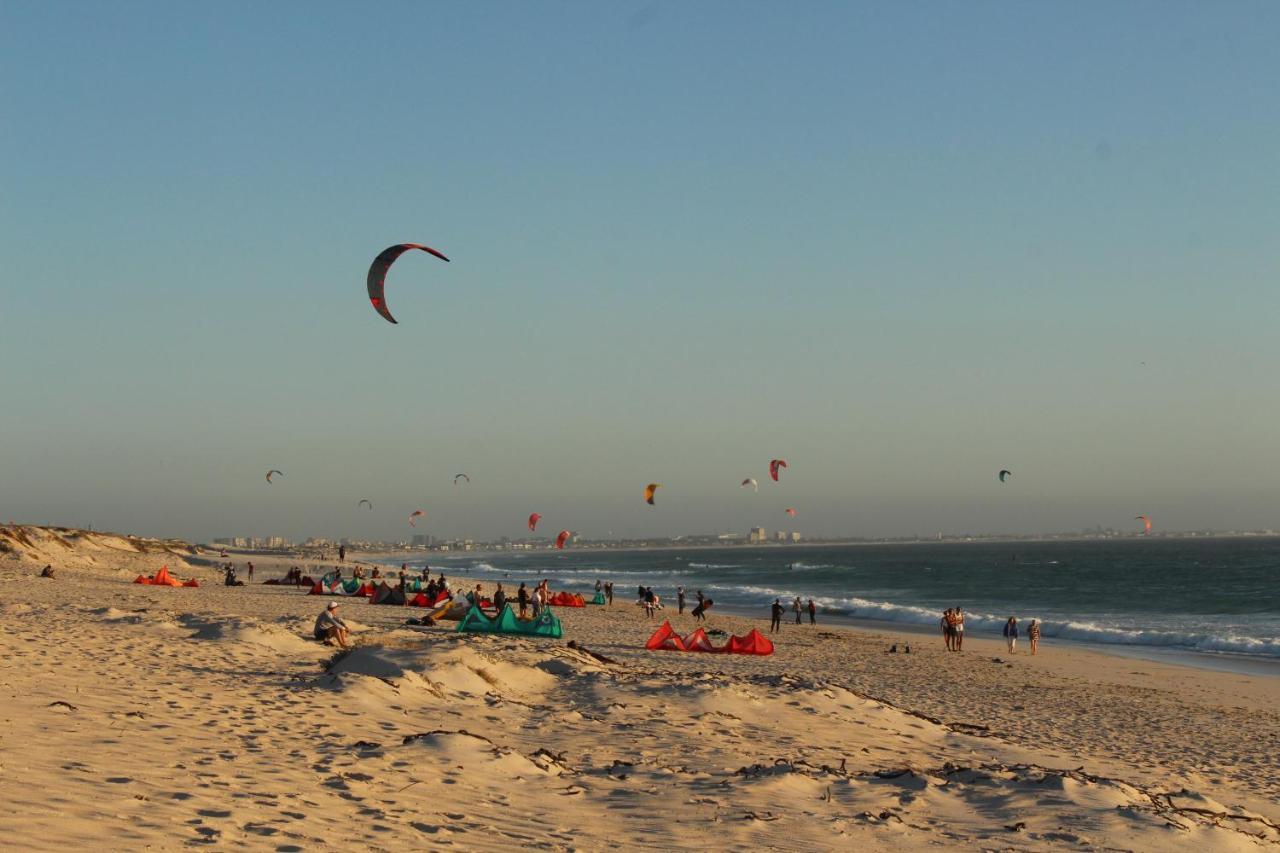 Beach Daze Apartment Bloubergstrand Bagian luar foto